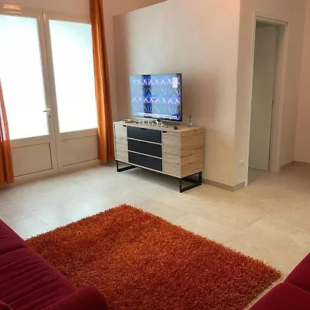 La Casa Di Santo E Toto *