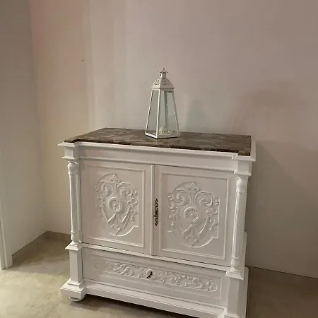 La Casa Di Santo E Toto *